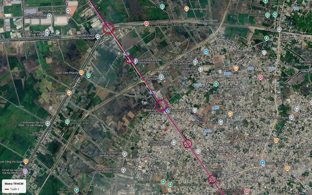 Tuyến metro số 2 TP.HCM men Quốc lộ 22 qua khu Tân Thới 3 và chùa Hoằng Pháp, tiến vào thị trấn Hóc Môn